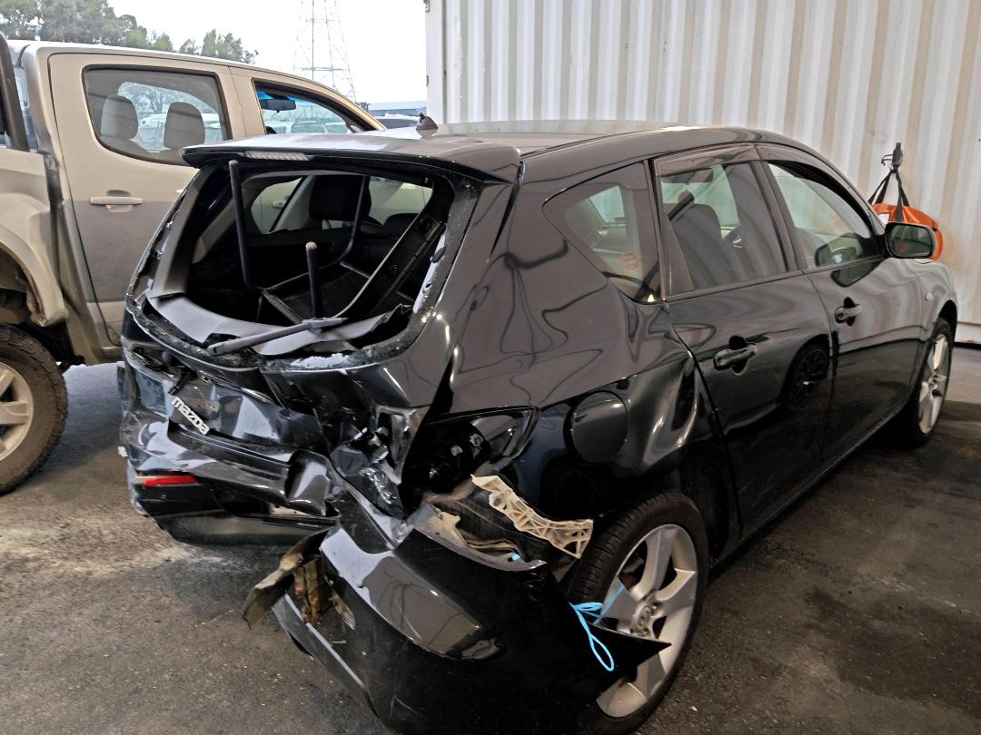 Photo '6' of Mazda Axela