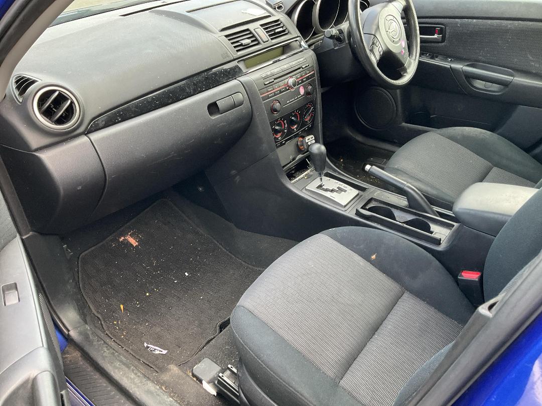 Photo '14' of Mazda Axela