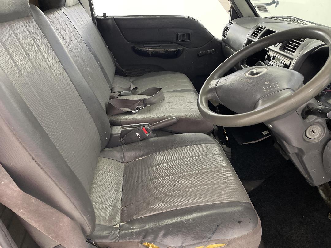 Photo '16' of Mazda Bongo Photo '16' of Mazda Bongo