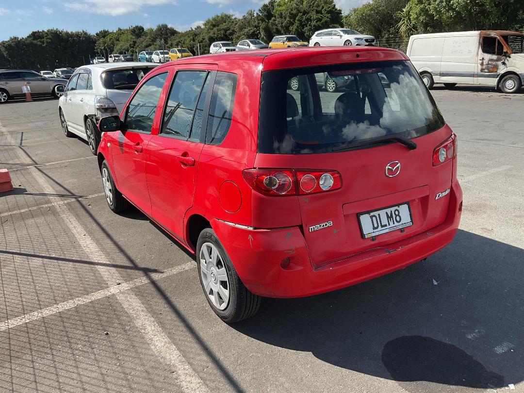 Photo '3' of Mazda Demio Photo '3' of Mazda Demio