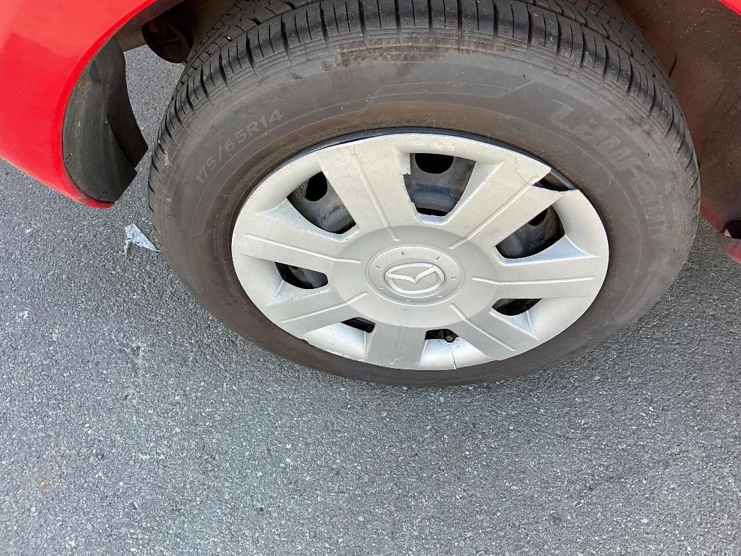 Photo '5' of Mazda Demio Photo '5' of Mazda Demio