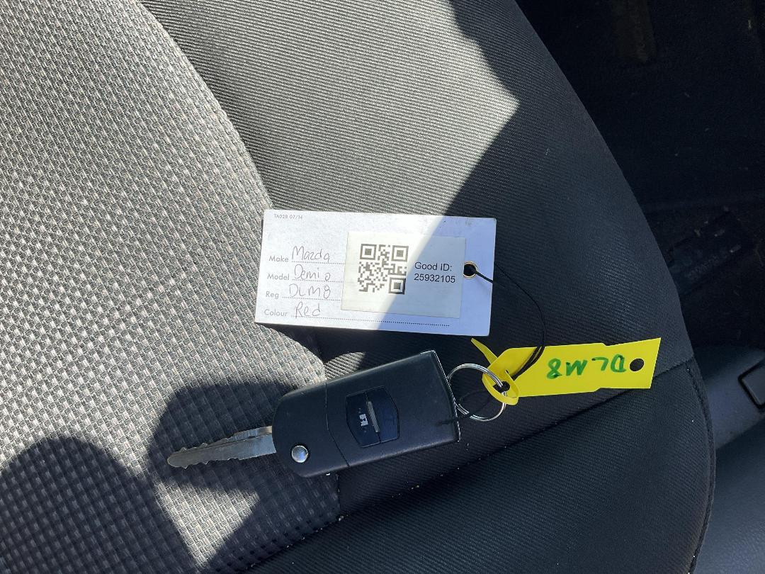 Photo '15' of Mazda Demio Photo '15' of Mazda Demio