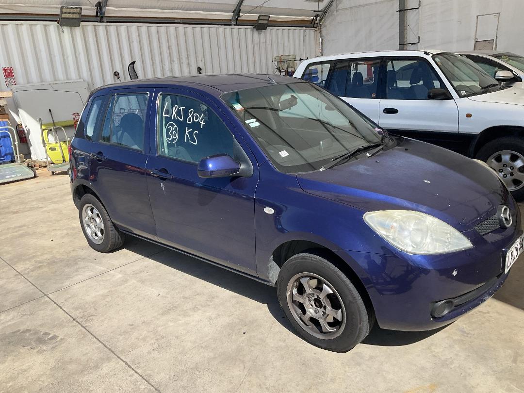 Photo '6' of Mazda Demio Photo '6' of Mazda Demio