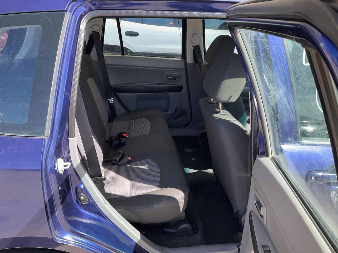 Photo '10' of Mazda Demio Photo '10' of Mazda Demio