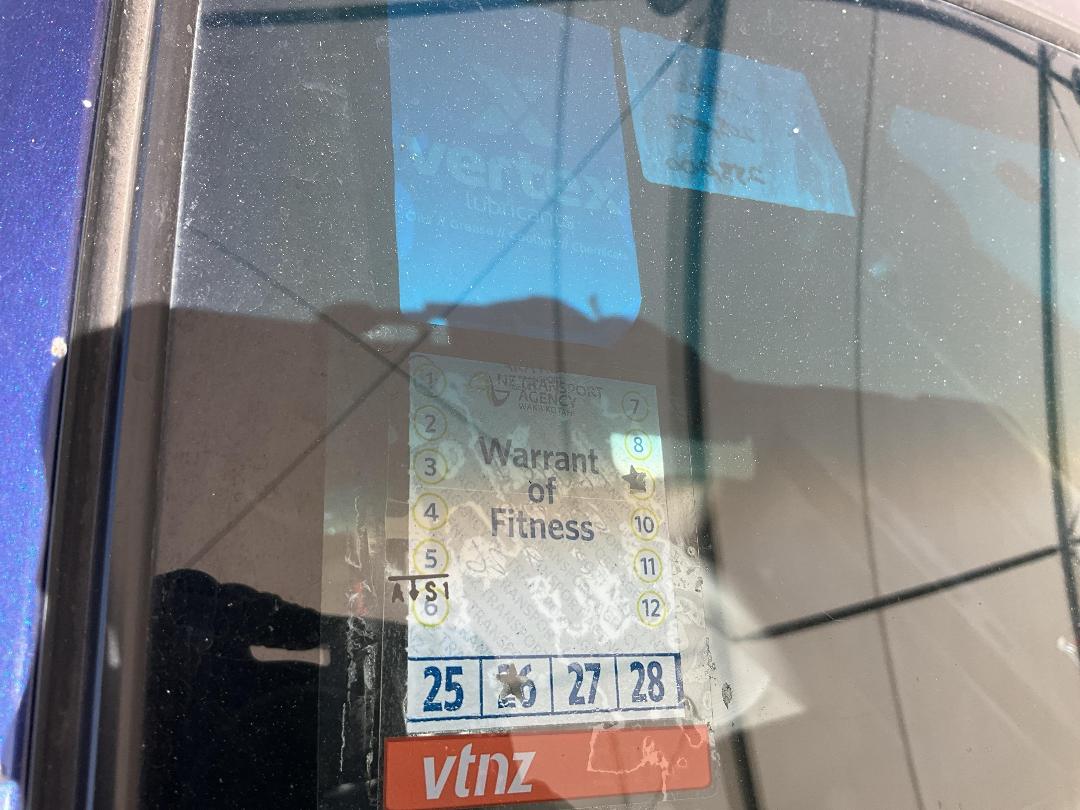 Photo '12' of Mazda Demio Photo '12' of Mazda Demio