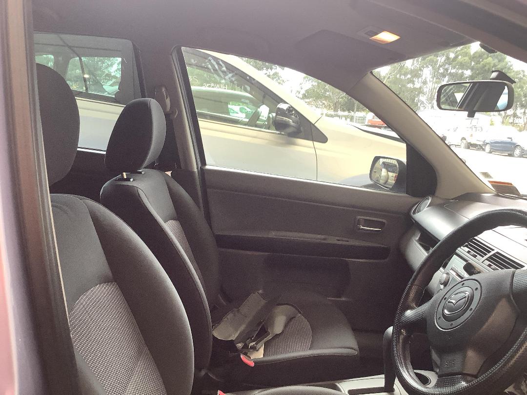 Photo '14' of Mazda Demio Photo '14' of Mazda Demio