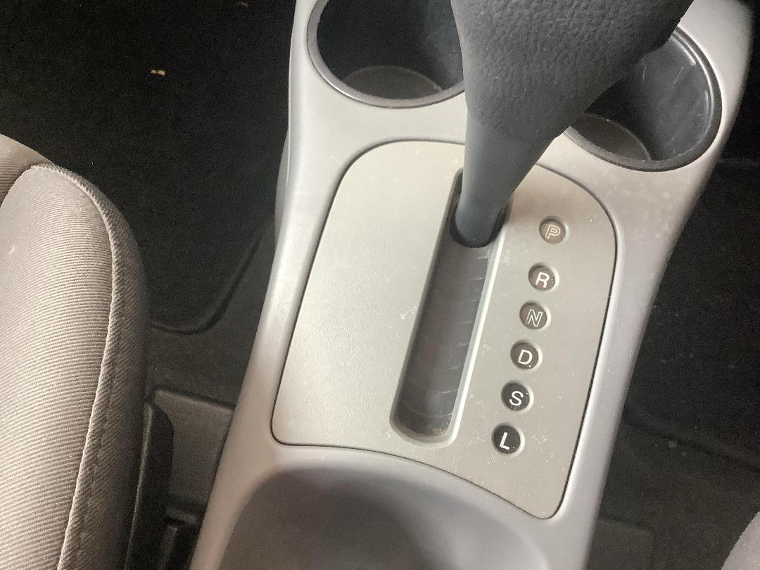 Photo '16' of Mazda Demio Photo '16' of Mazda Demio