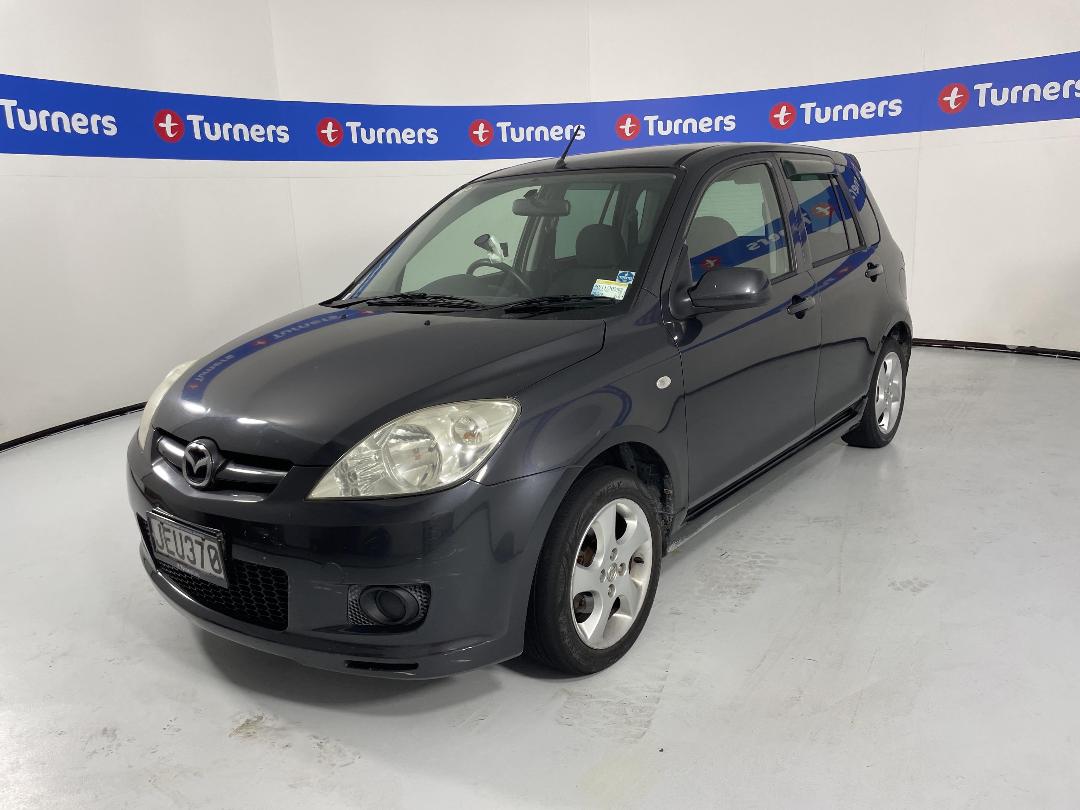 Photo '3' of Mazda Demio Photo '3' of Mazda Demio