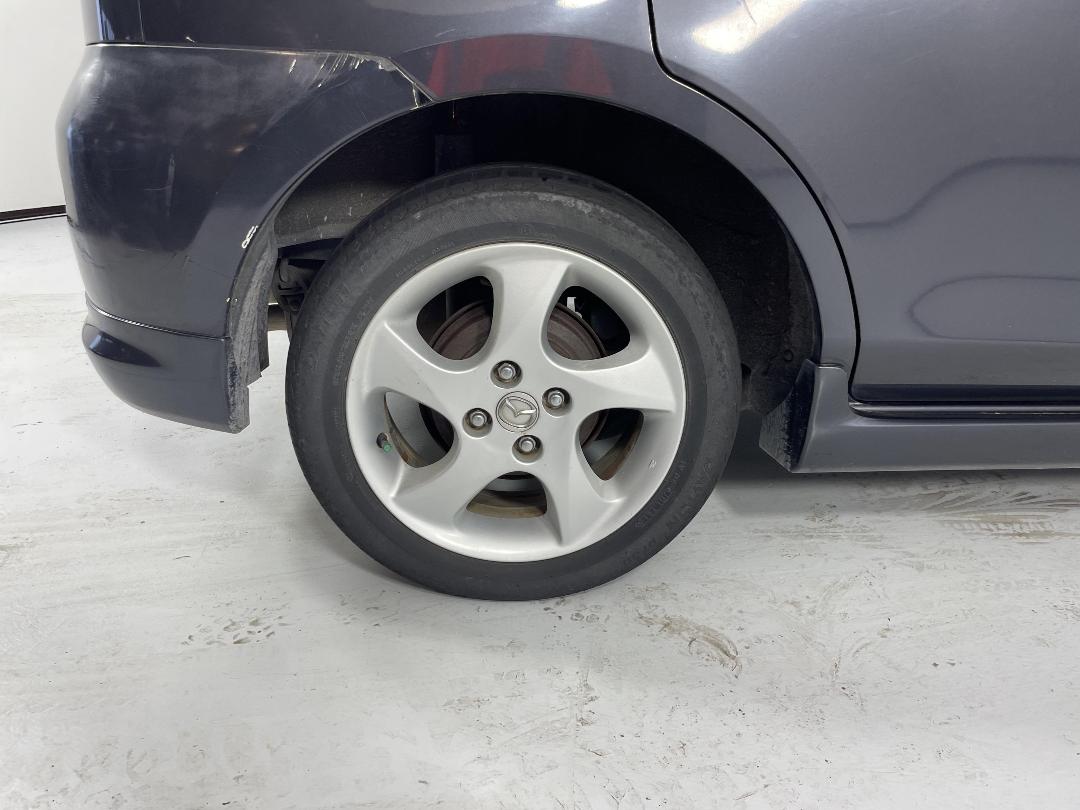 Photo '10' of Mazda Demio Photo '10' of Mazda Demio