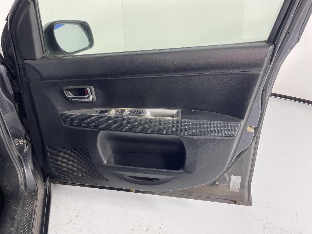 Photo '13' of Mazda Demio Photo '13' of Mazda Demio