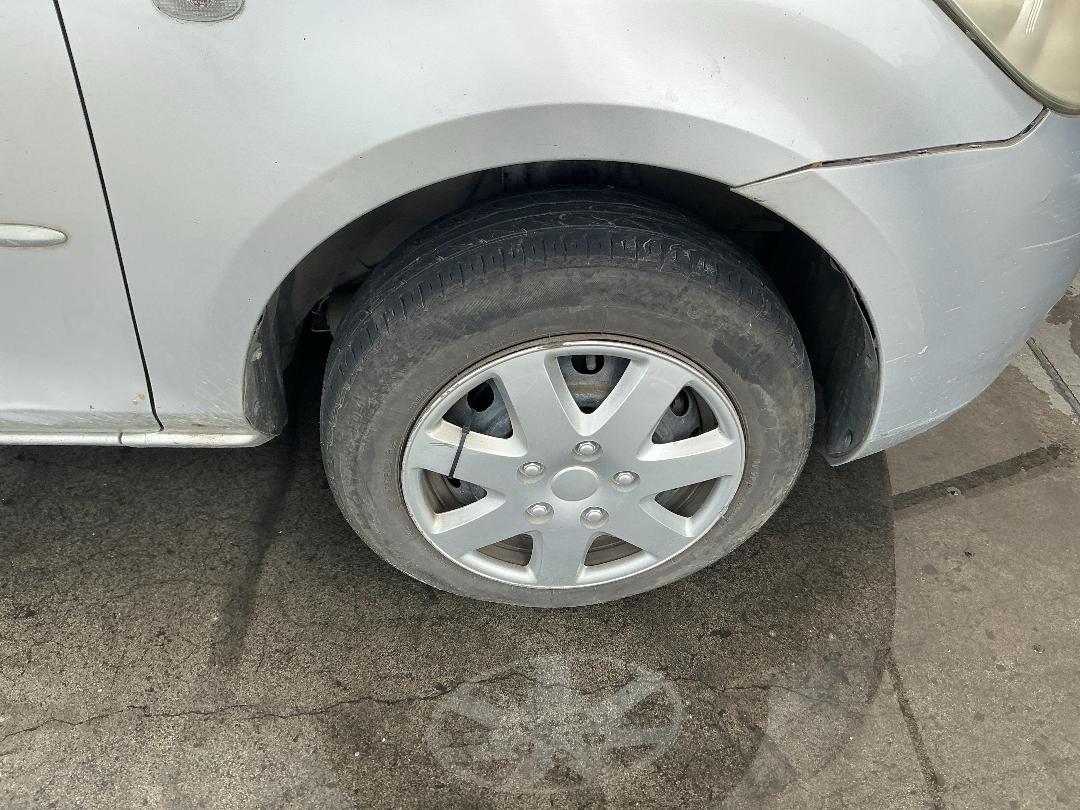 Photo '2' of Mazda Demio