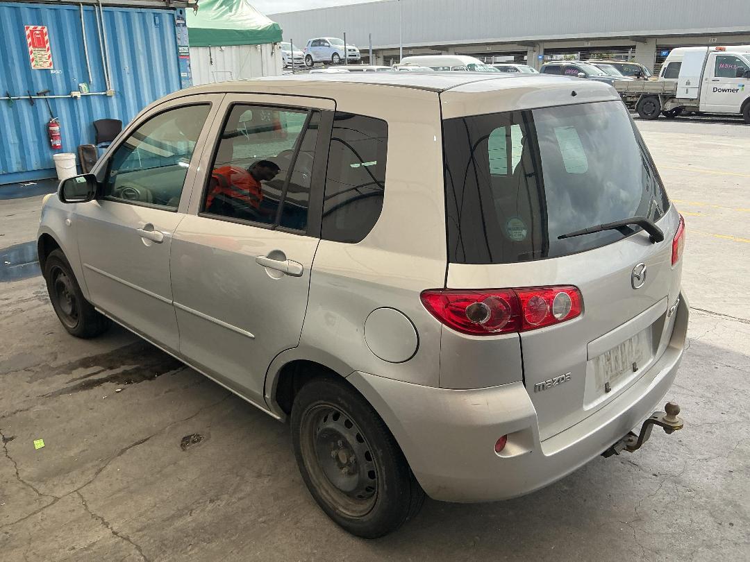 Photo '15' of Mazda Demio