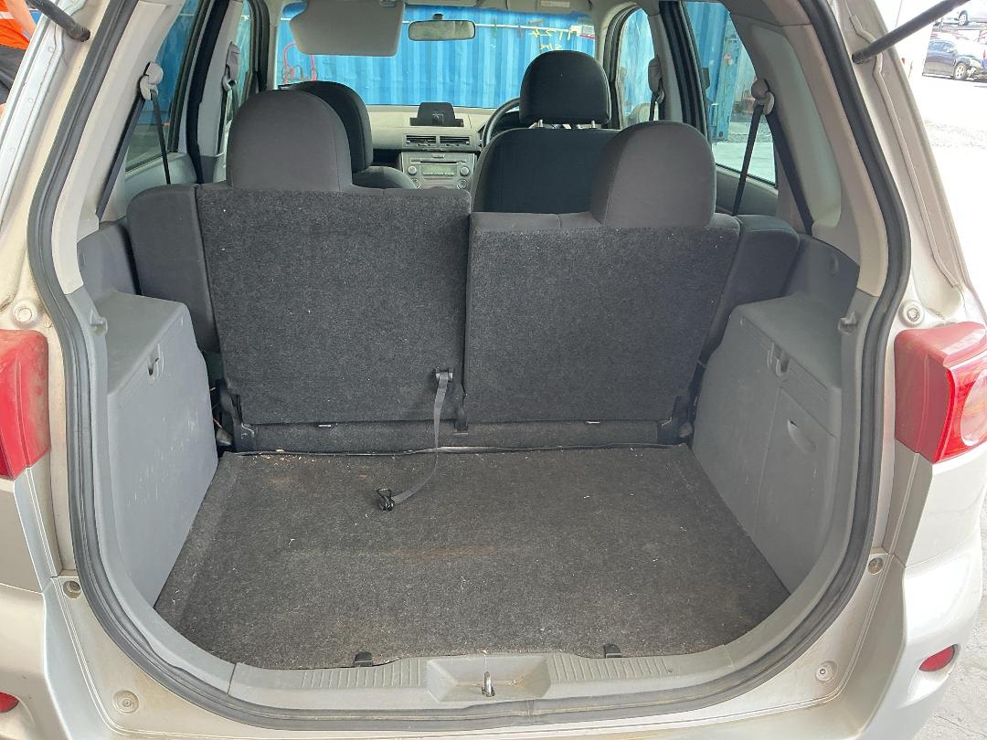 Photo '17' of Mazda Demio