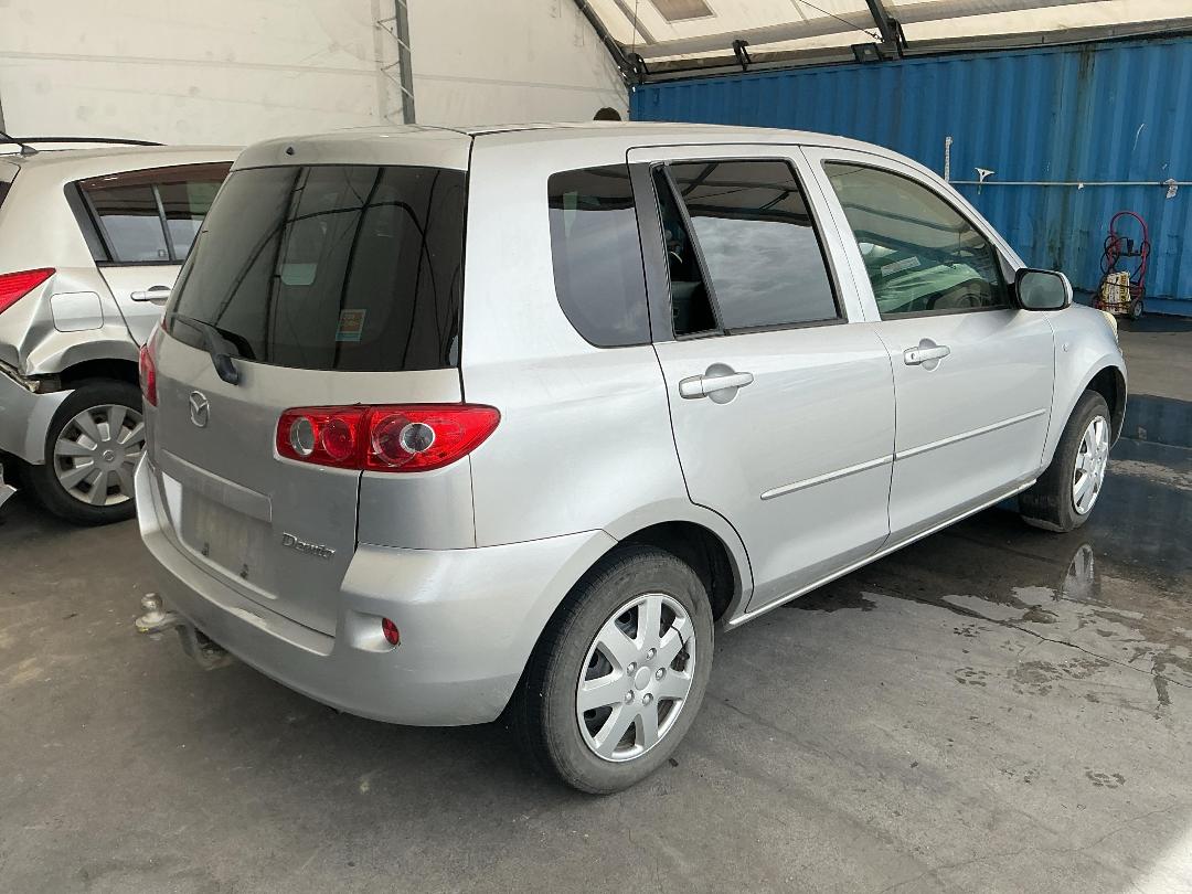 Photo '20' of Mazda Demio