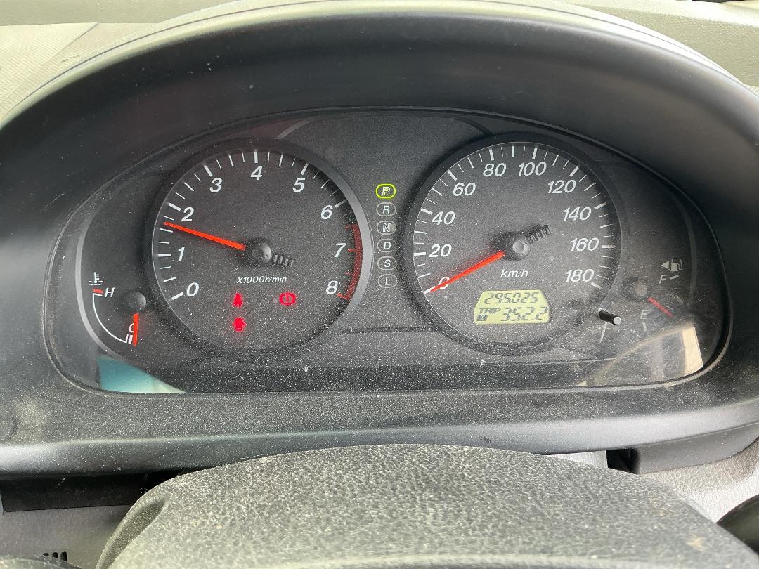 Photo '31' of Mazda Demio