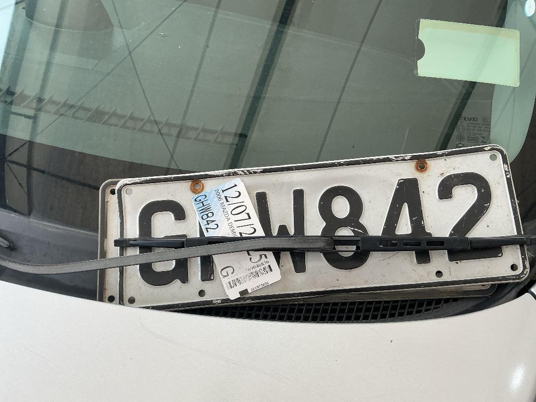 Photo '35' of Mazda Demio