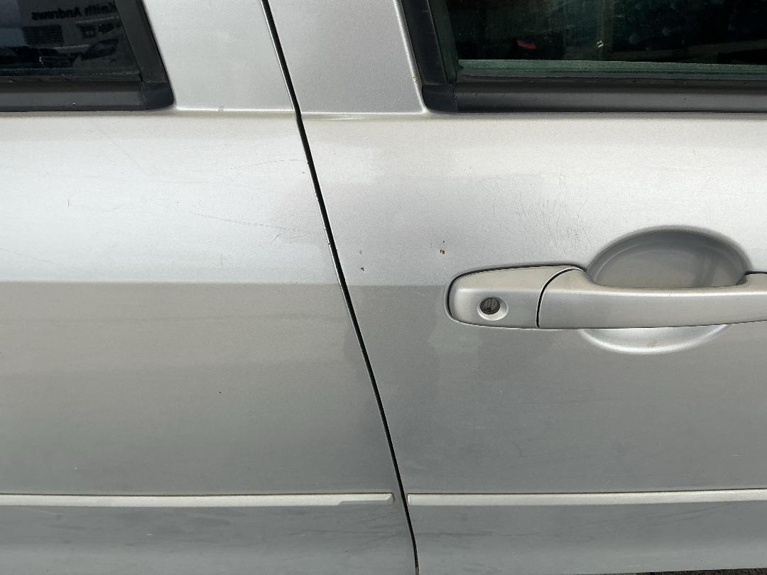 Photo '36' of Mazda Demio