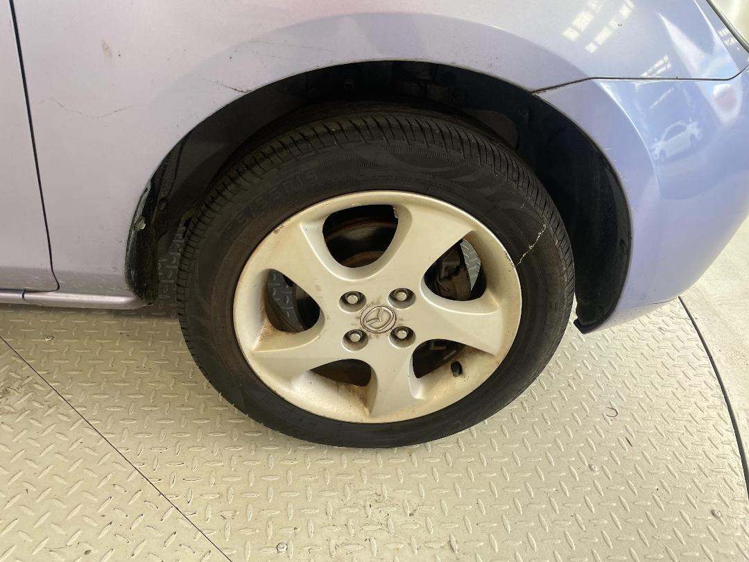 Photo '9' of Mazda Demio