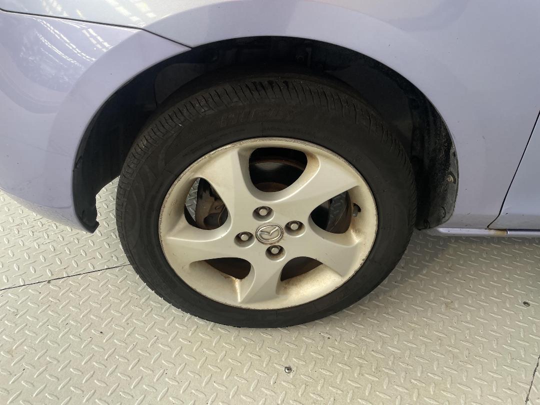 Photo '10' of Mazda Demio