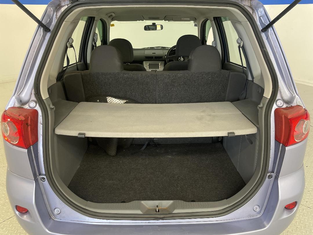 Photo '14' of Mazda Demio