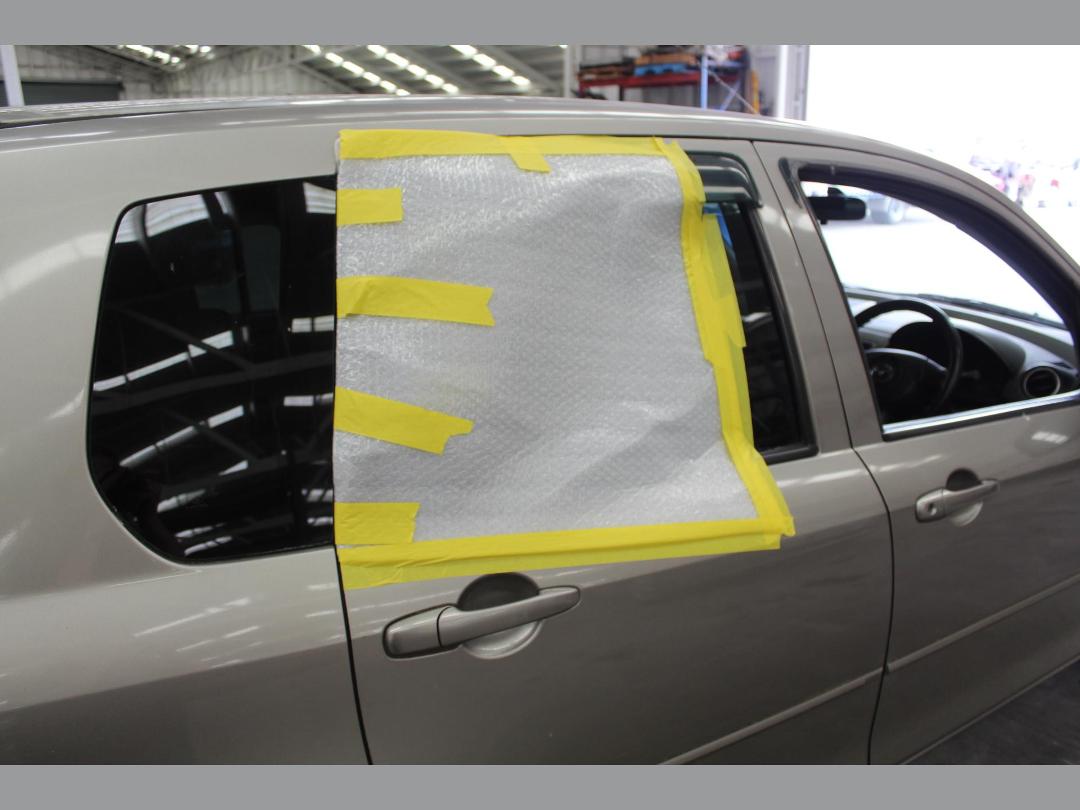 Photo '5' of Mazda Demio Photo '5' of Mazda Demio