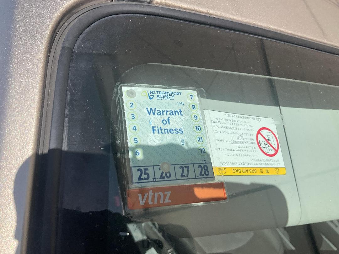 Photo '11' of Mazda Demio