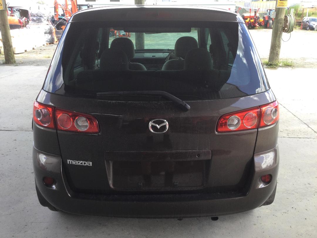 Photo '6' of Mazda Demio