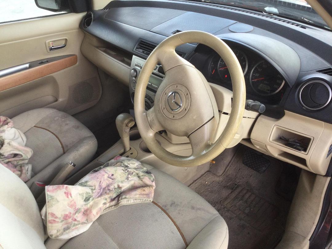 Photo '14' of Mazda Demio