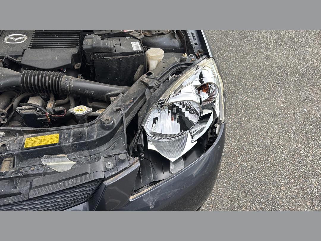 Photo '12' of Mazda Demio