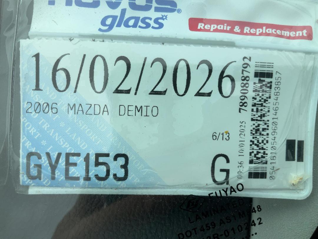 Photo '21' of Mazda Demio Photo '21' of Mazda Demio