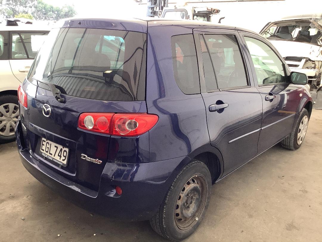 Photo '5' of Mazda Demio Photo '5' of Mazda Demio