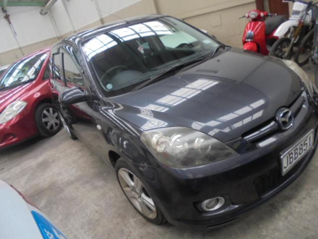 Photo '2' of Mazda Demio Photo '2' of Mazda Demio