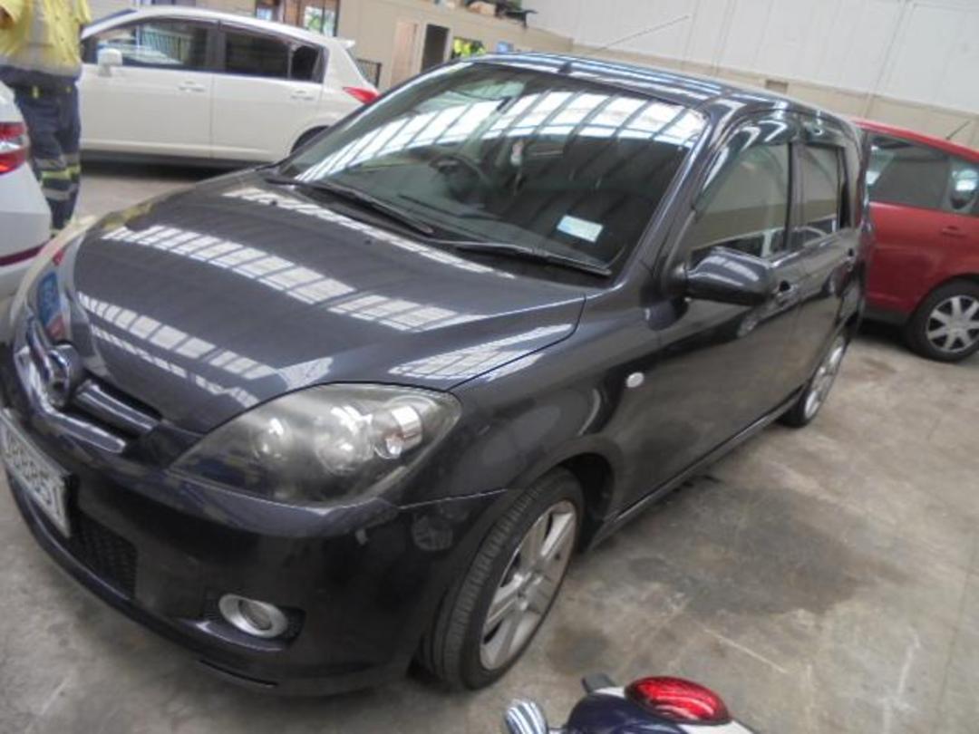 Photo '3' of Mazda Demio Photo '3' of Mazda Demio