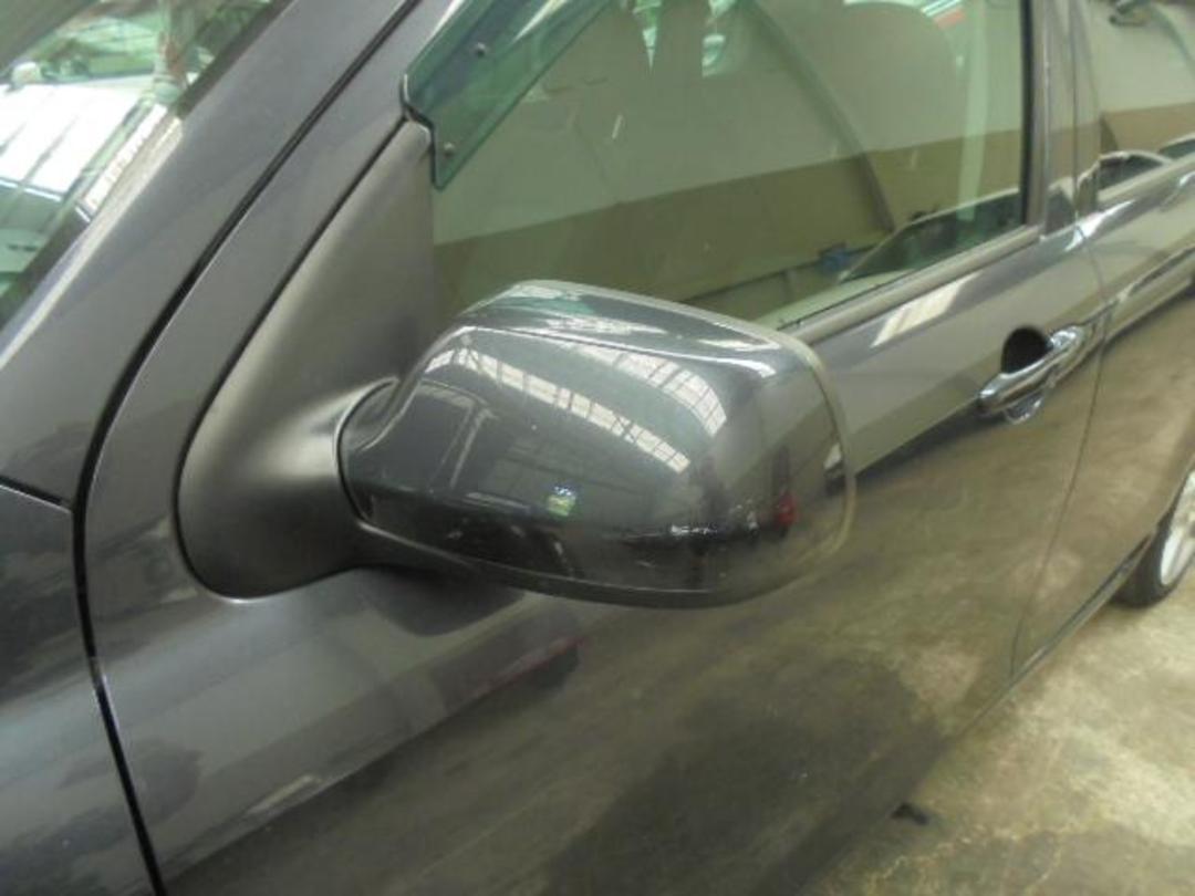 Photo '16' of Mazda Demio Photo '16' of Mazda Demio