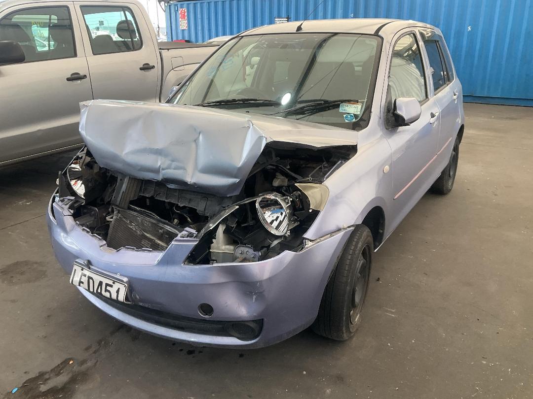 Photo '3' of Mazda Demio