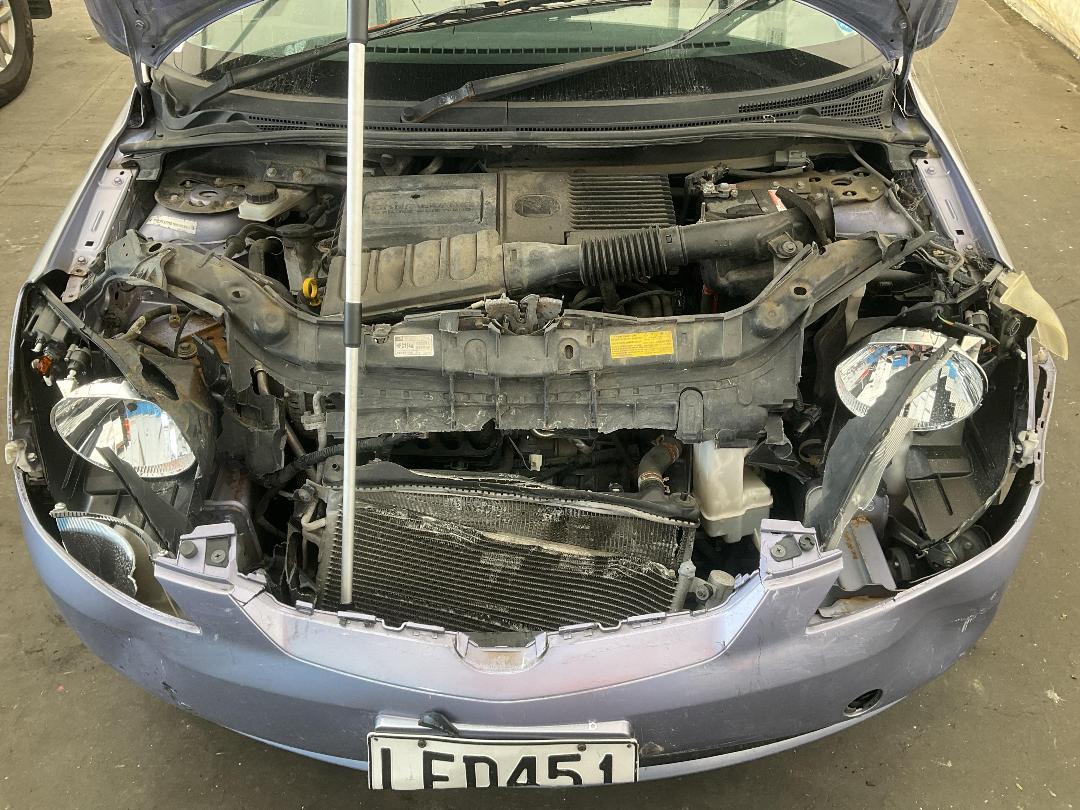 Photo '12' of Mazda Demio