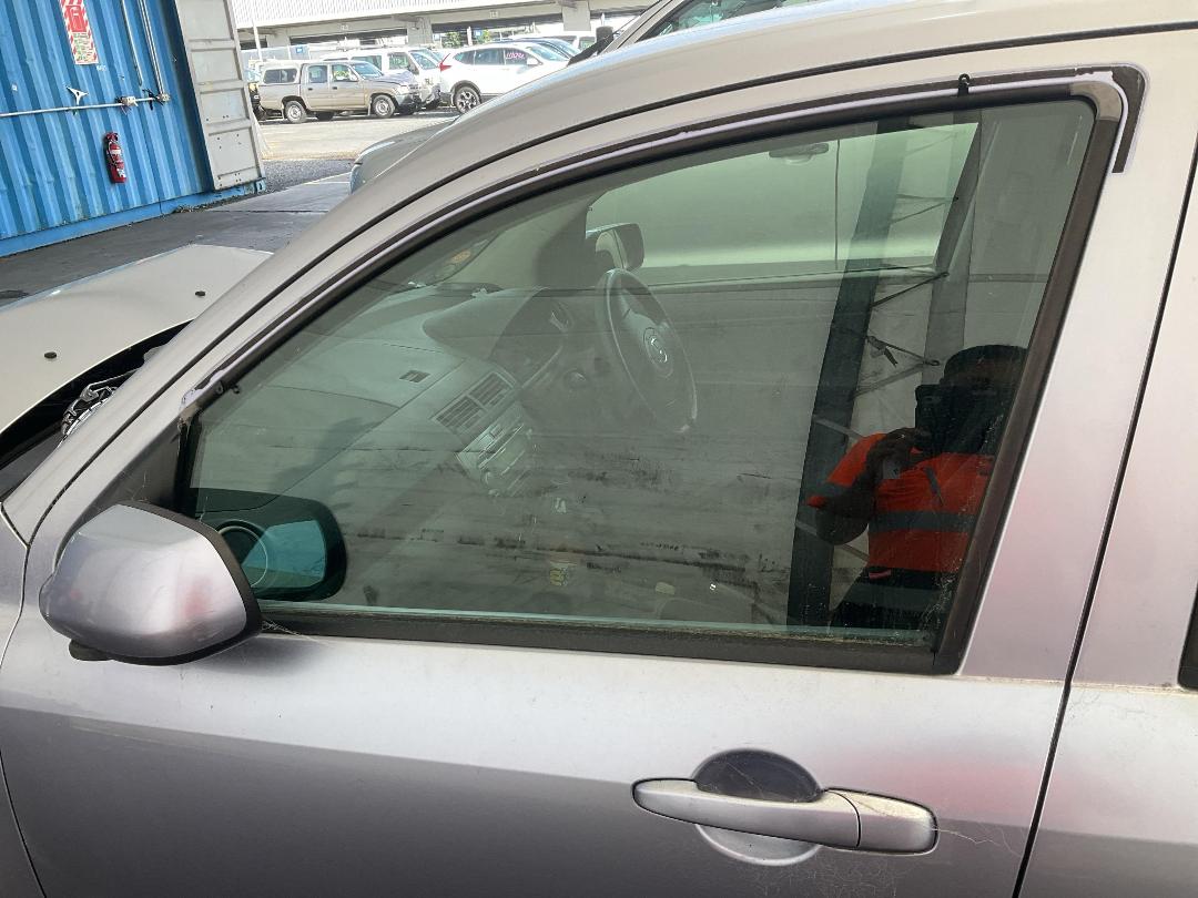 Photo '23' of Mazda Demio