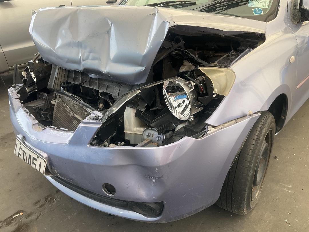 Photo '21' of Mazda Demio