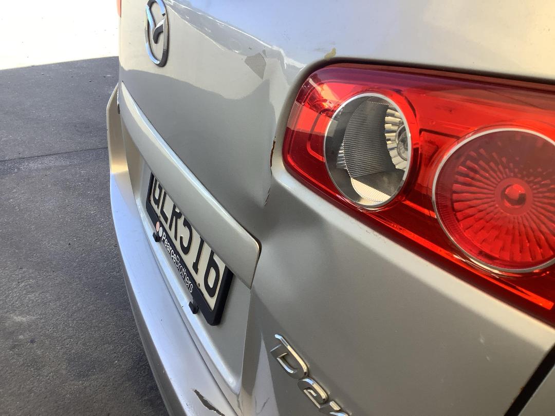 Photo '8' of Mazda Demio