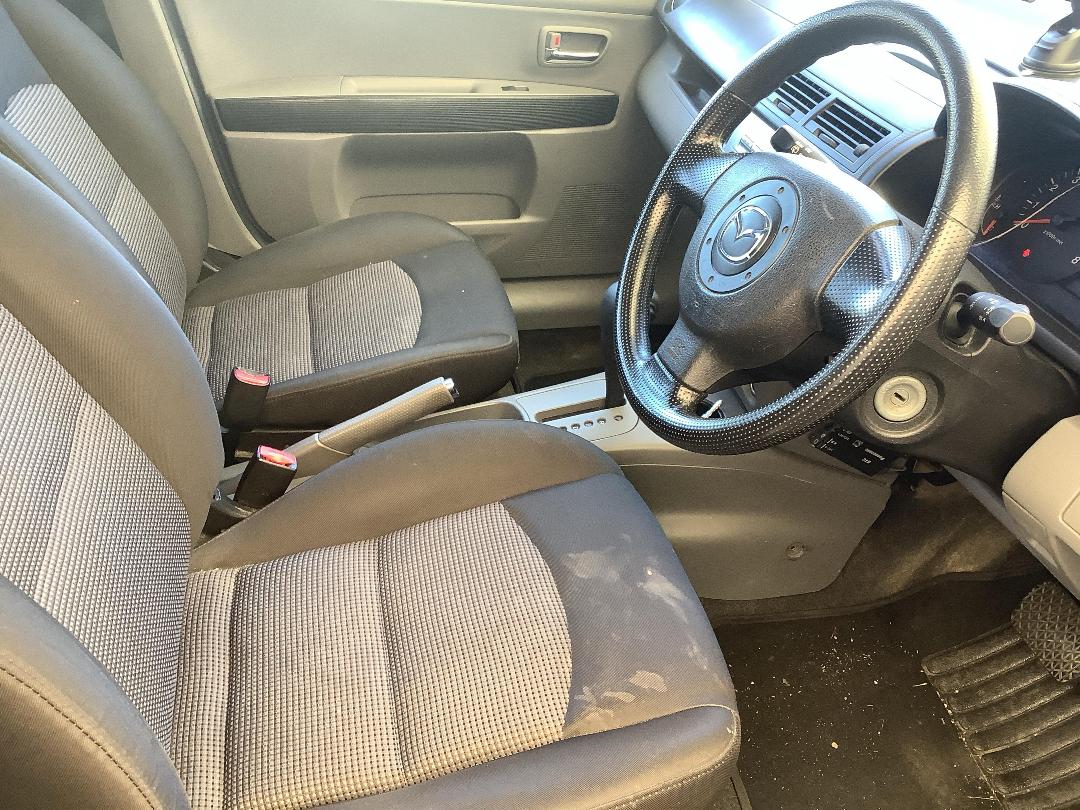 Photo '16' of Mazda Demio