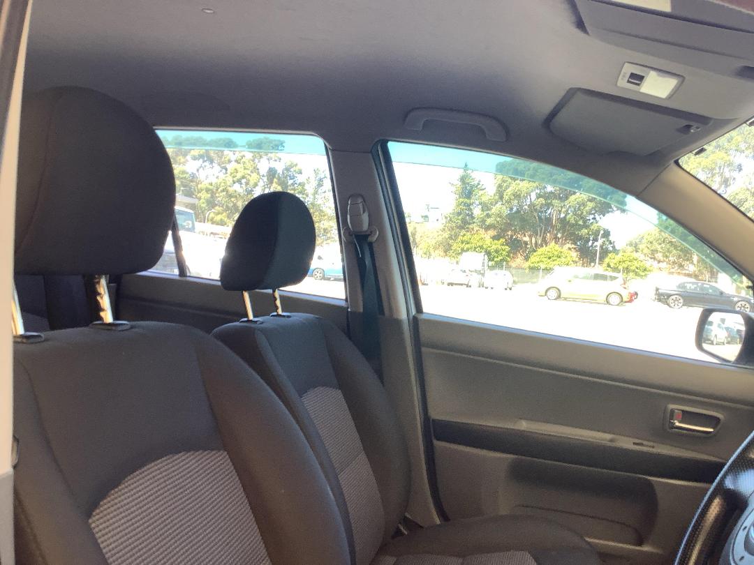 Photo '17' of Mazda Demio