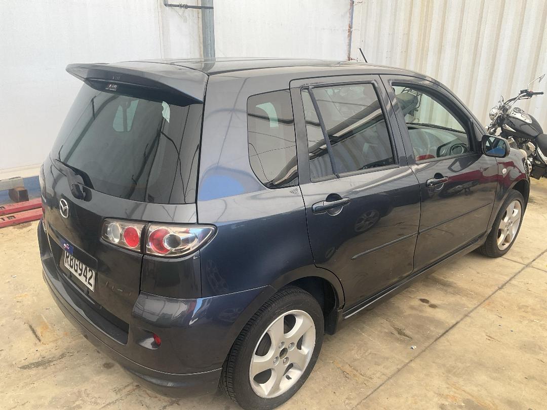 Photo '6' of Mazda Demio