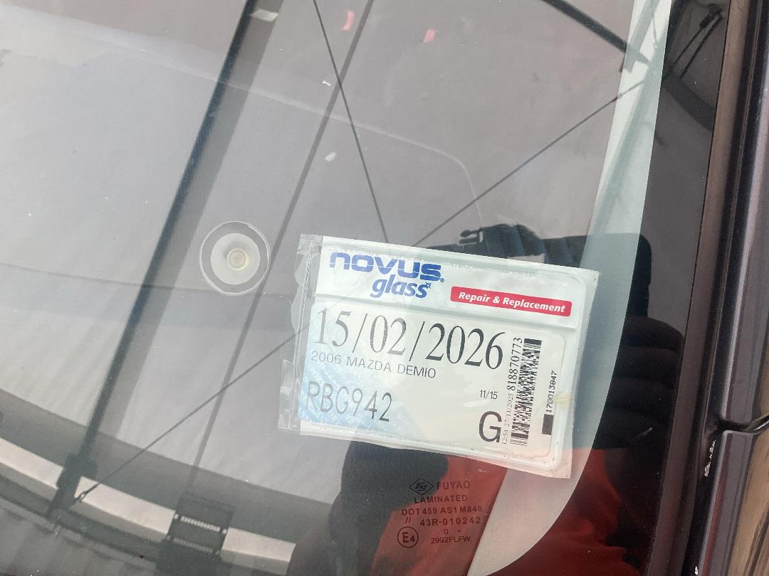 Photo '14' of Mazda Demio