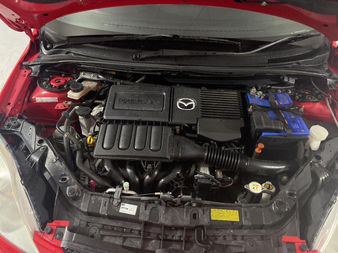 Photo '13' of Mazda Demio Photo '13' of Mazda Demio