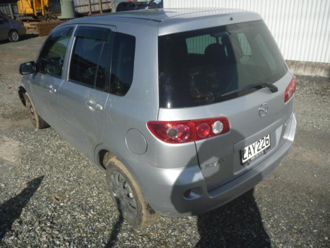 Photo '3' of Mazda Demio