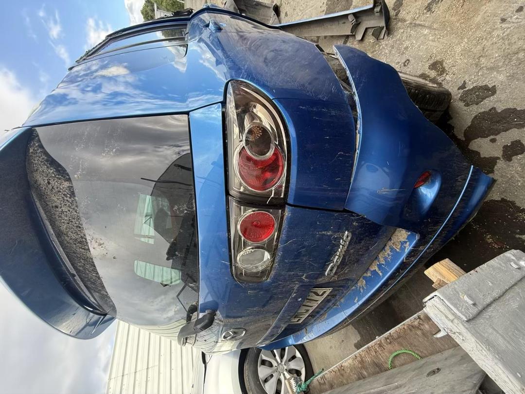 Photo '2' of Mazda Demio