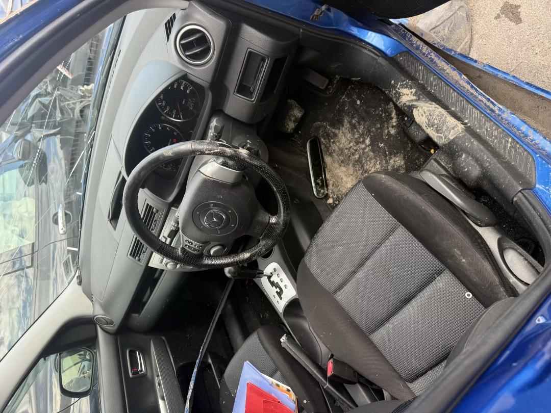 Photo '10' of Mazda Demio