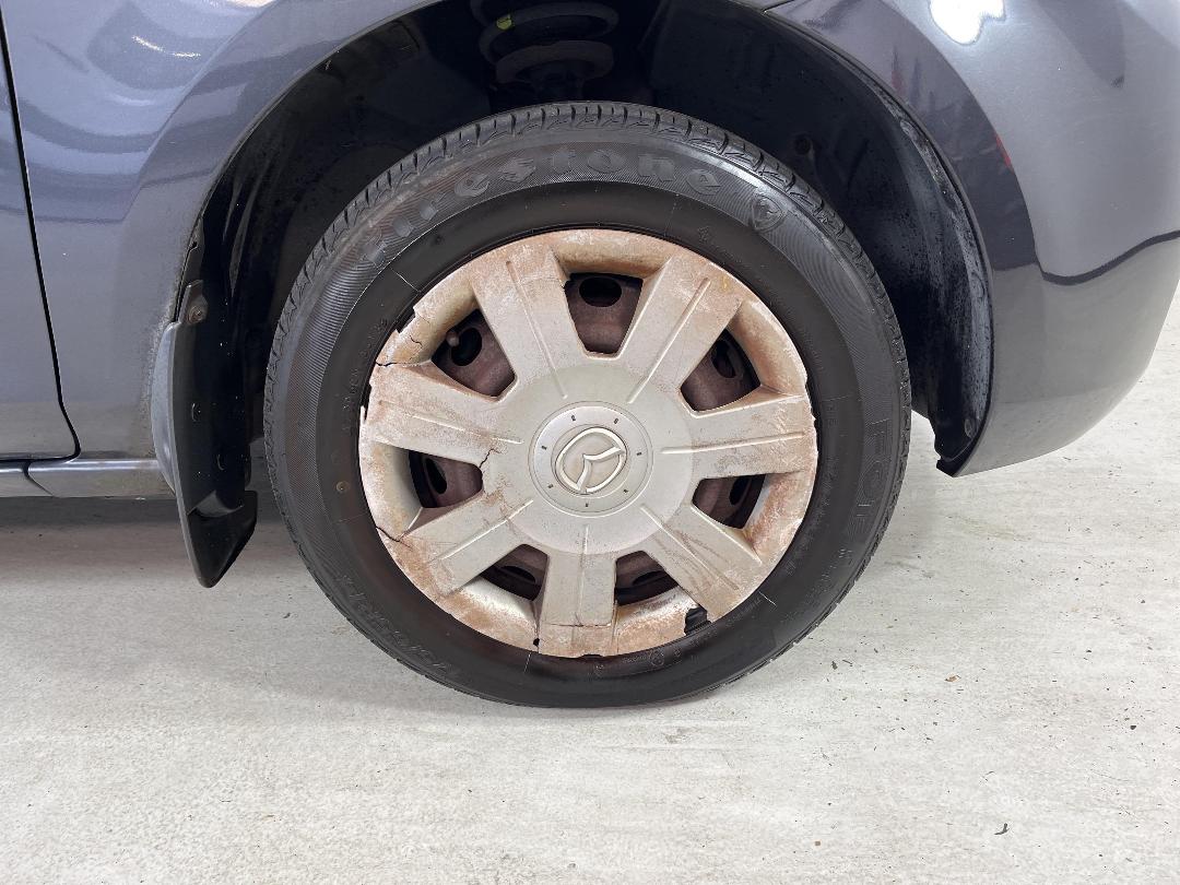 Photo '9' of Mazda Demio Photo '9' of Mazda Demio