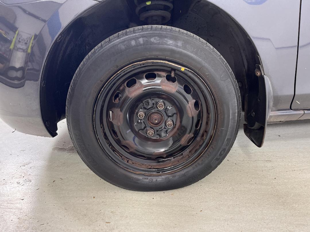 Photo '10' of Mazda Demio Photo '10' of Mazda Demio