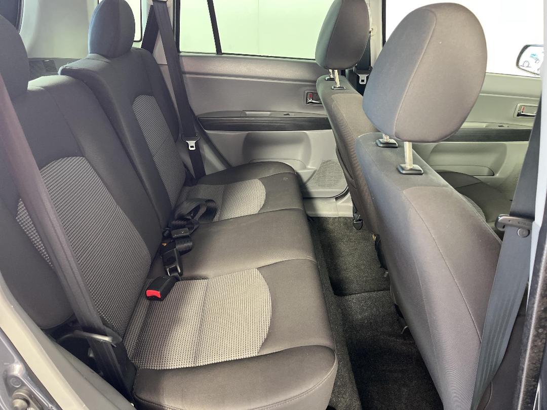 Photo '20' of Mazda Demio Photo '20' of Mazda Demio